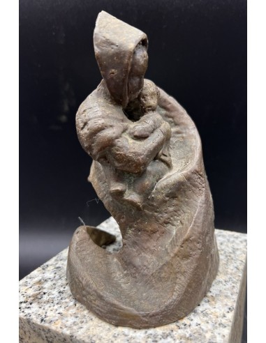 Buciños (Buciños, Carballedo, Lugo, 1938). Maternidad. Bronce.