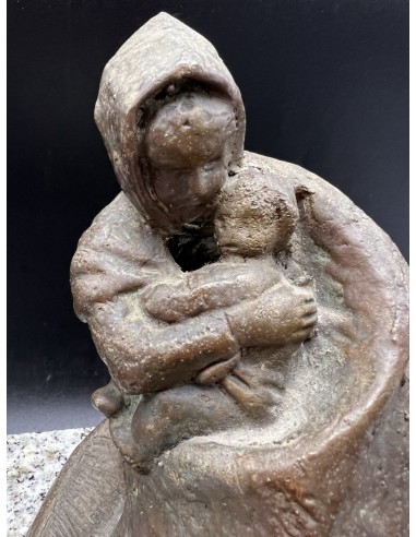 Buciños (Buciños, Carballedo, Lugo, 1938). Maternidad. Bronce.