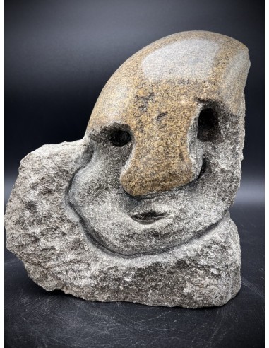 Francisco Pazos. (Cobas, Pontevedra, 1961). Guerreiro. Granito.
