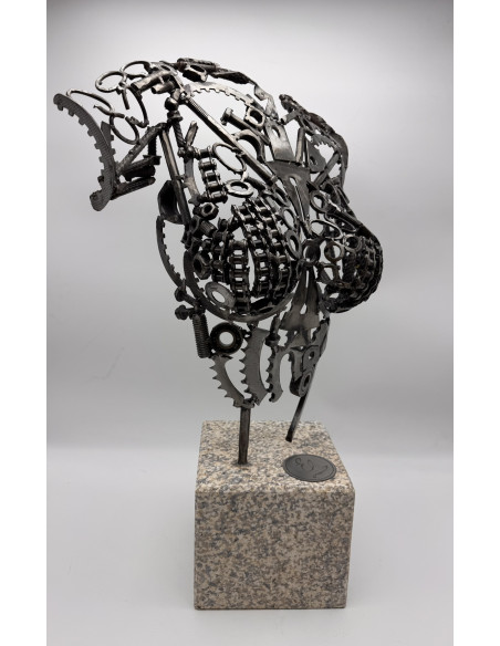 Eugenia Latino (Argentina, 1976). Renacimiento. Materiales reciclados.