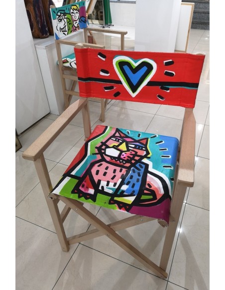 Yolanda Dorda. Silla director pintada a mano.