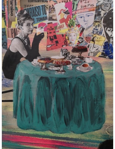 Monica Coto. Desayuno en la ciudad. Collage sobre tabla.